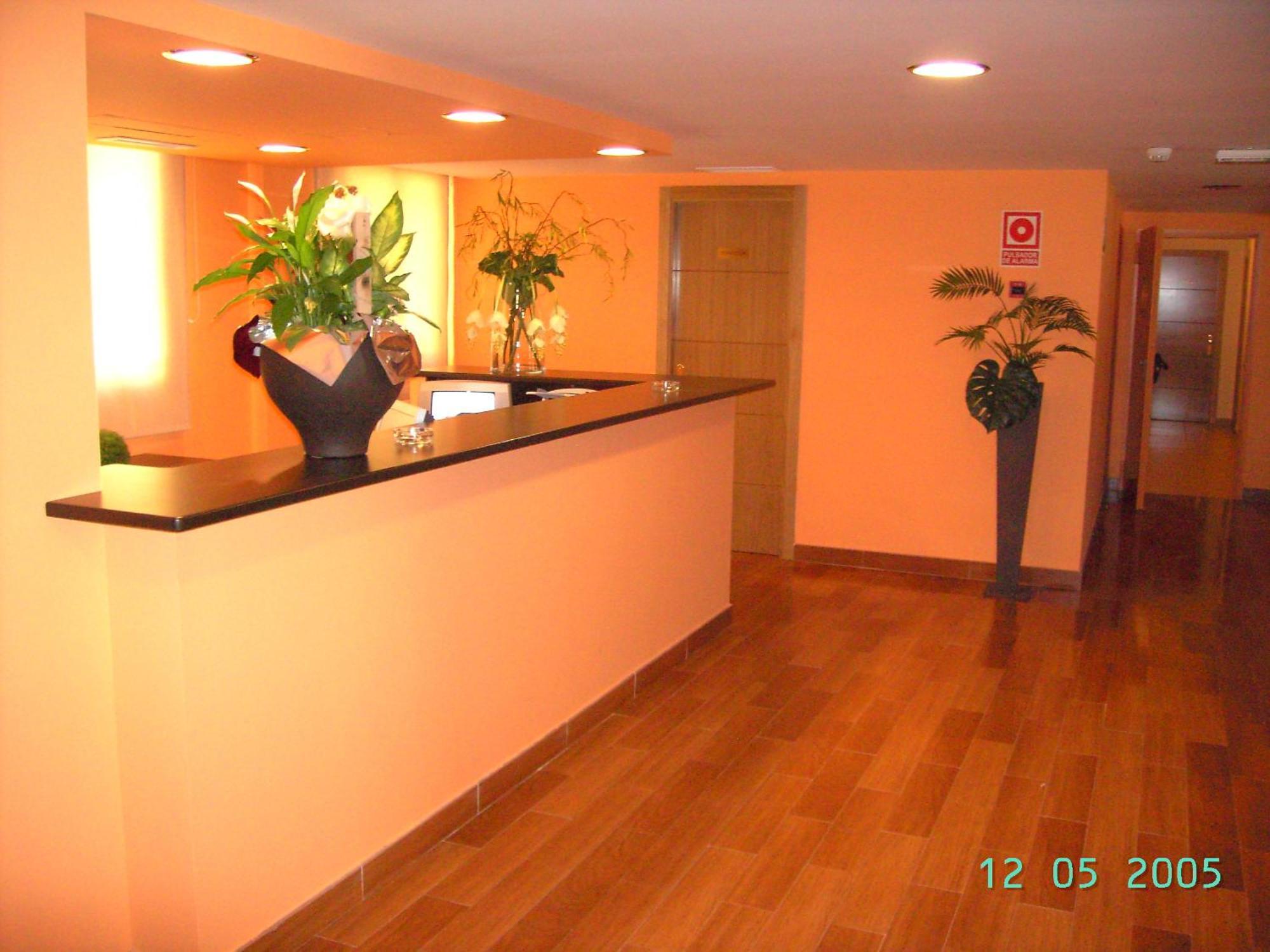 Hostal El Arco Mejorada Del Campo Buitenkant foto