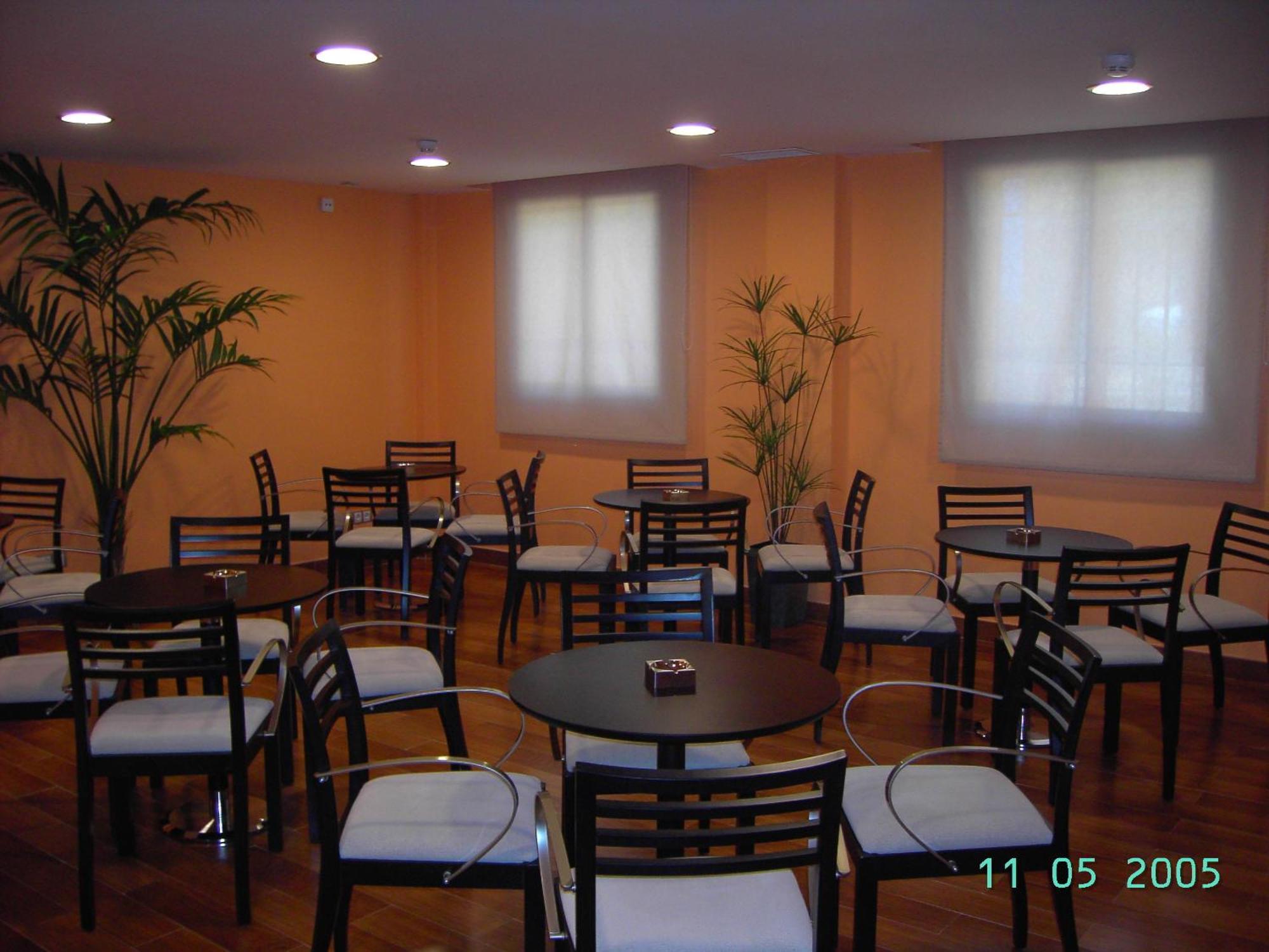 Hostal El Arco Mejorada Del Campo Buitenkant foto